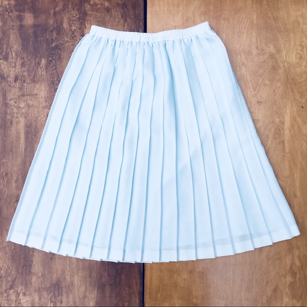 Vintage pleated skirt light blue medium
